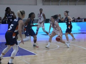 Kadınlar Basketbol Süper Ligi: Elazığ İ̇l Özel İ̇dare: 53 - Çbk Mersin Yenişehir Belediye: 81