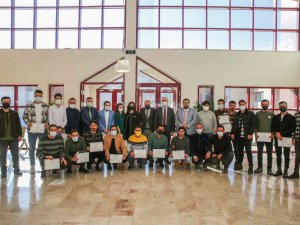 Bayusem Kurslarında Başarılı Olanlara Sertifikaları Verildi