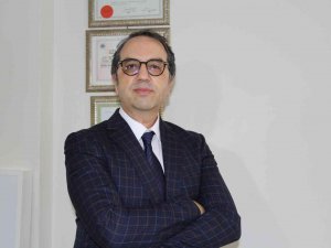 Bilim Kurulu Üyesi Şener Açıkladı: "Omicron Varyantında Pik Seviyeyi Şubat Ayında Bekliyoruz"