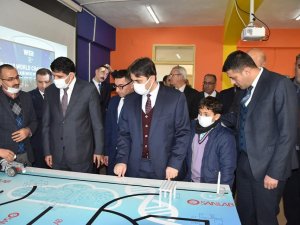 Tuzluca’da Robotik Kodlama Atölyesi Açıldı