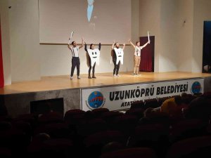 Uzunköprü’de Ağız Ve Diş Sağlığı Topluluğu’ndan Öğrencilere Piyesli Diş Sağlığı Eğitimi