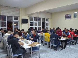 Geleceğin Pehlivanları Yemekte Bir Araya Geldi
