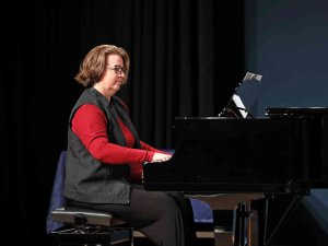 Grammy Ödüllü Sanatçı Öğrencilerle Buluştu