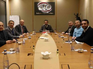 Ato Başkan Yardımcısı Yılmaz, İ̇zmir Caddesi’ndeki İşletme Sahipleriyle Görüştü