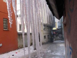 Sibirya Soğukları İle Donan Ardahan’da Araçlar Çalışmadı