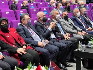 Ahmet Ağaoğlu: "Camiamızın Desteği Olmasaydı Bu Noktaya Gelemezdik"