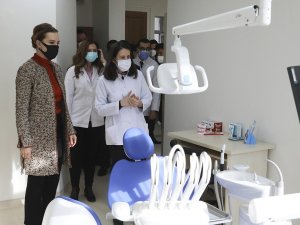 Deü Ağız Ve Diş Sağlığı Uygulama Ve Araştırma Merkezi Açıldı