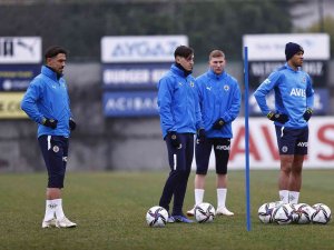Fenerbahçe’de Adana Demirspor Maçı Hazırlıkları Sürüyor