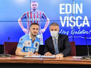 Edin Visca İçin İmza Töreni Düzenlendi