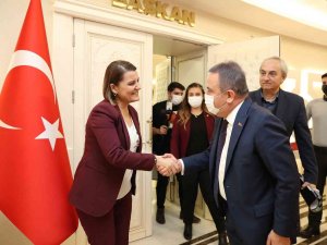 İ̇zmit Belediye Başkanı Antalya’nın Projelerini İnceledi
