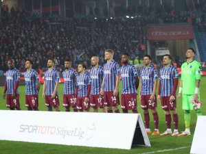 Spor Toto Süper Lig: Trabzonspor: 1 - Yeni Malatyaspor: 0 (İ̇lk Yarı)