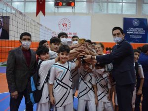 Ortaokullar Arası Voleybol Turnuvası Sona Erdi