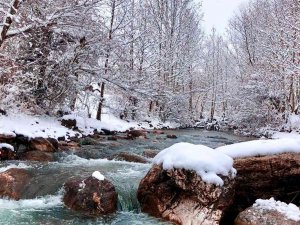 Mirvan Çayı, Dört Mevsim Farklı Güzelliğiyle Göz Kamaştırıyor