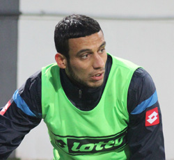 Ali Adnan Avusturalya’ya Uçtu