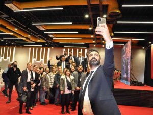 Kuaför Ve Manikürcüler Odası Başkanı Tolgahan Demir Güven Tazeledi