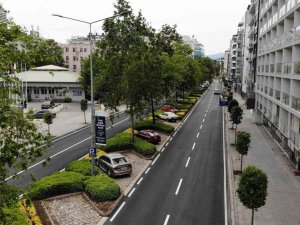 Bir Yılda 1,1 Milyar Liralık Yol Çalışması