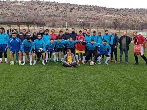 Dicle Gençlikspor İle Bismil Ova Yıldızları Gençlikspor Arasında Puanlar Paylaşıldı