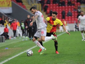 Spor Toto Süper Lig: Göztepe: 4 - Antalyaspor: 0 (Maç Sonucu)