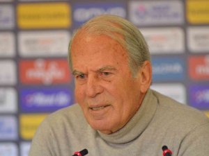 Mustafa Denizli: “Bulunduğumuz Yerden Çıkmak İçin Mücadele Edeceğiz”