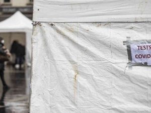 Fransa’da Son 24 Saatte 296 Bin 97 Yeni Vaka