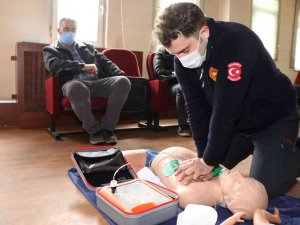 3 Bin 560 Kişiye İlk Yarım Ve Covid-19 Eğitimi Verildi