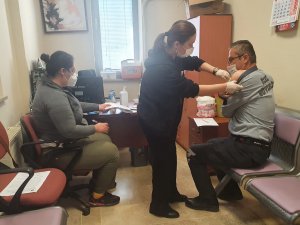 Paü’de Mobil Aşı Uygulaması İle 3 Bin Kişi Aşılandı