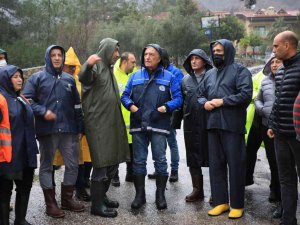 Başkan Gürün, Etkili Yağışın Yaşandığı Marmaris’te İncelemelerde Bulundu