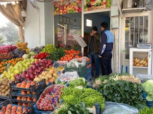 Araban’da Zabıtadan Etiket Denetimi