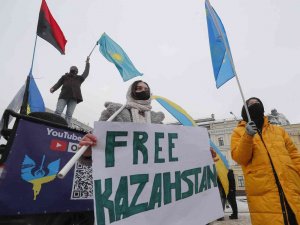 Ukrayna’dan Kazakistan Protestolarına Destek