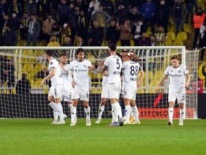 Spor Toto Süper Lig: Fenerbahçe: 1 - Adana Demirspor: 1 (İ̇lk Yarı)
