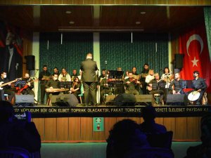 Ezgiler Yunus’u Söyledi