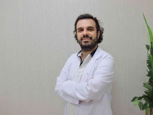 Paket Yiyecekler, Doymuş Yağ Ve Aşırı Süt Tüketimi Akne Oluşumunu Tetikliyor