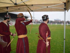 Okçular Hedefi Şaşırmadı