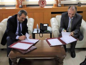 Sağlık İ̇l Müdürlüğü İle Fırat Üniversitesi Arasında İş Birliği Protokolü İmzalandı