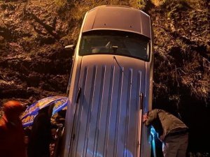 Köşk’te Araç Şarampole Yuvarlandı