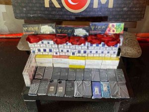 Adana’da 66 Kaçak Cep Telefonu Ele Geçirildi