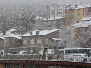 Hadim’de Kar Yağışı Etkili Oluyor