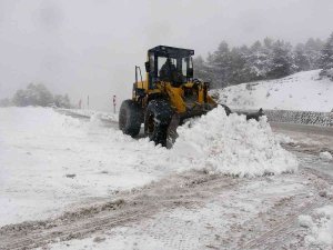 Tokat’ta Kar Yağışı Yüksek Kesimlerde Etkili Oldu