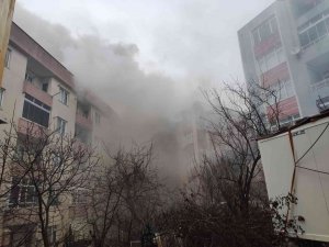Kocaeli’de Korkutan Yangın: 2 Kişi Dumandan Etkilendi