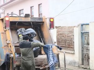 Evden 4 Ton Çöp Çıktı