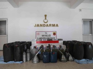 Başkale’de Uyuşturucu Ve Kaçak Akaryakıt Ele Geçirildi