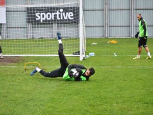 Bursaspor’da Büyükşehir Belediye Erzurumspor Maçı Hazırlıkları Sürüyor