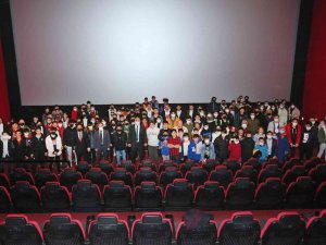 Öğrencilerle “Eren” Filmini İzleyen Sandıkçı’dan “Birlik” Mesajı