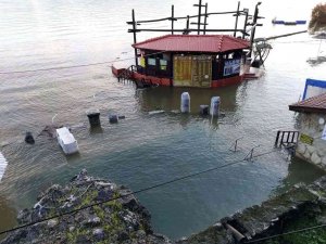 Dünyaca Ünlü Kaplıca Sular Atında Kaldı
