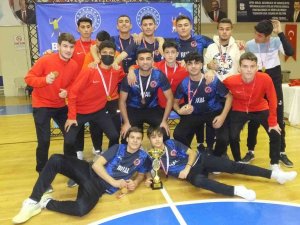 Balıkesir’de Okul Sporları Bölge Birinciliği Ödül Töreni Coşkusu