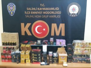 Manisa’da Bin 25 Adet Cinsel İçerikli Ürün Ele Geçirildi