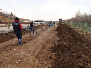 Kanal Boyu İkinci Etap Park Çalışmaları Hızlandı
