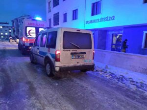 İ̇nşaat Ustası Evinde Ölü Bulundu