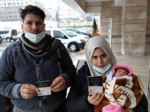 17 Günlük Bebek Ortada Kaldı