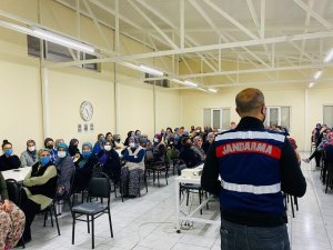 Bursa’da 104 Anneye Uyuşturucuyla Mücadele Hakkında Bilgi Verildi